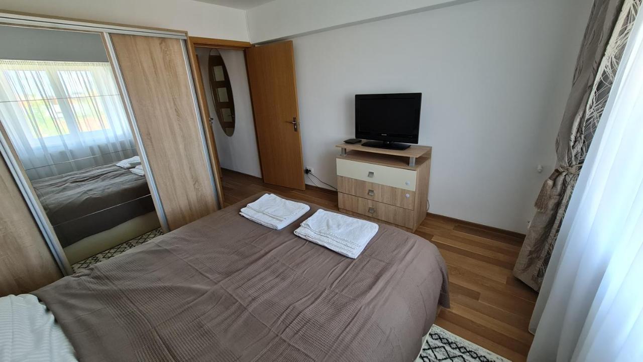 Vs Central Apartment Otopeni Ngoại thất bức ảnh
